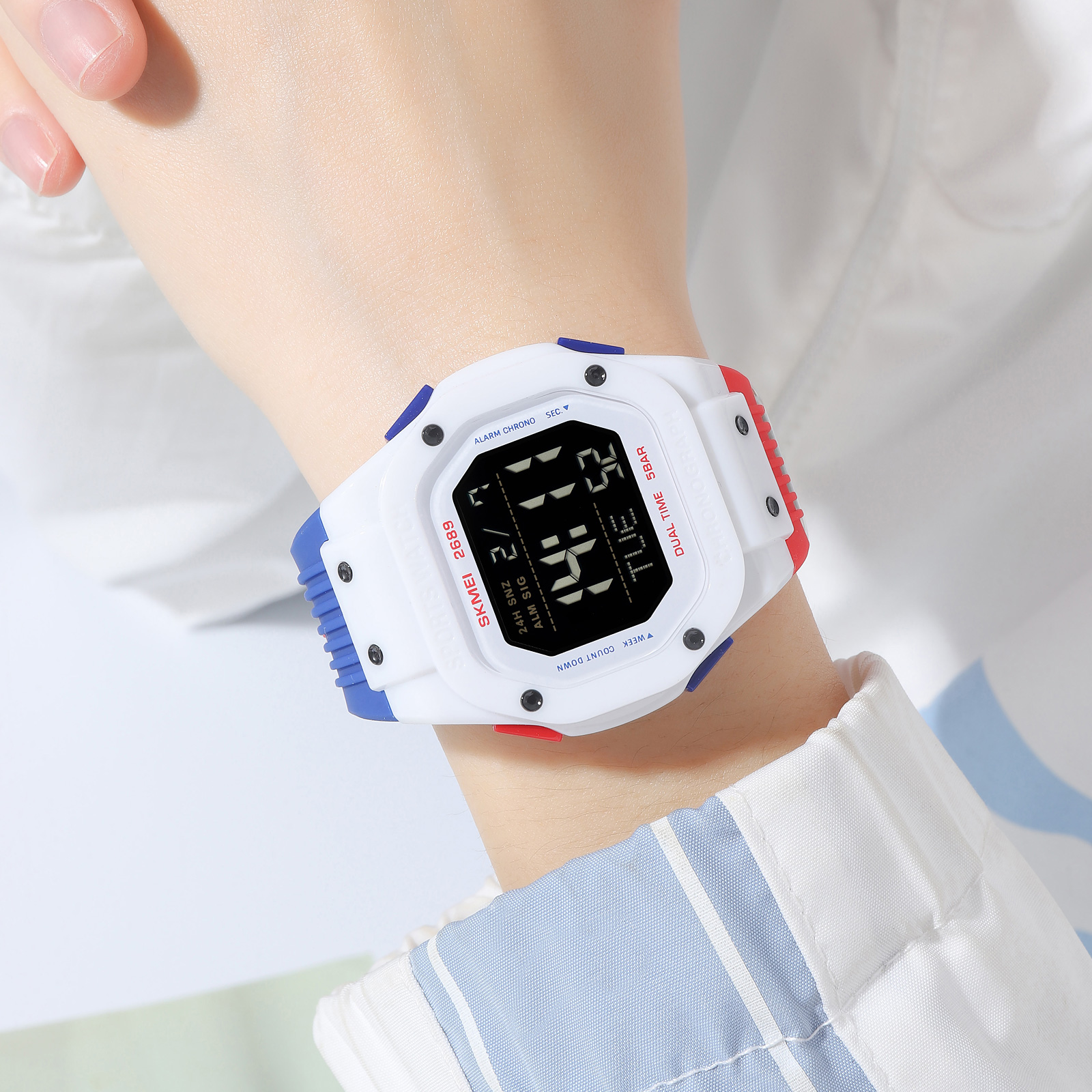 SKMEI 2689 Fashion Wristwatch  - огляд і ціна Outdoor Lighting Zones