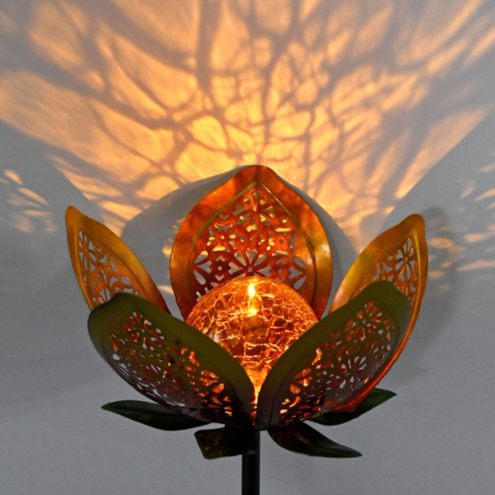 Lotus Shaped Solar Powered Lam - огляд і ціна Outdoor Lighting Ground Fixtures